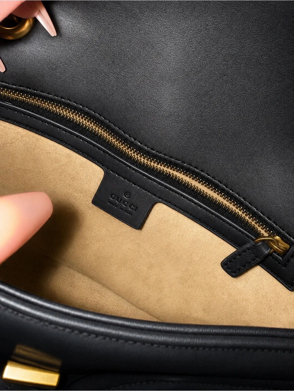 Black Quilted GG REAL LEATHER Crossbody Bag with Gold Chain